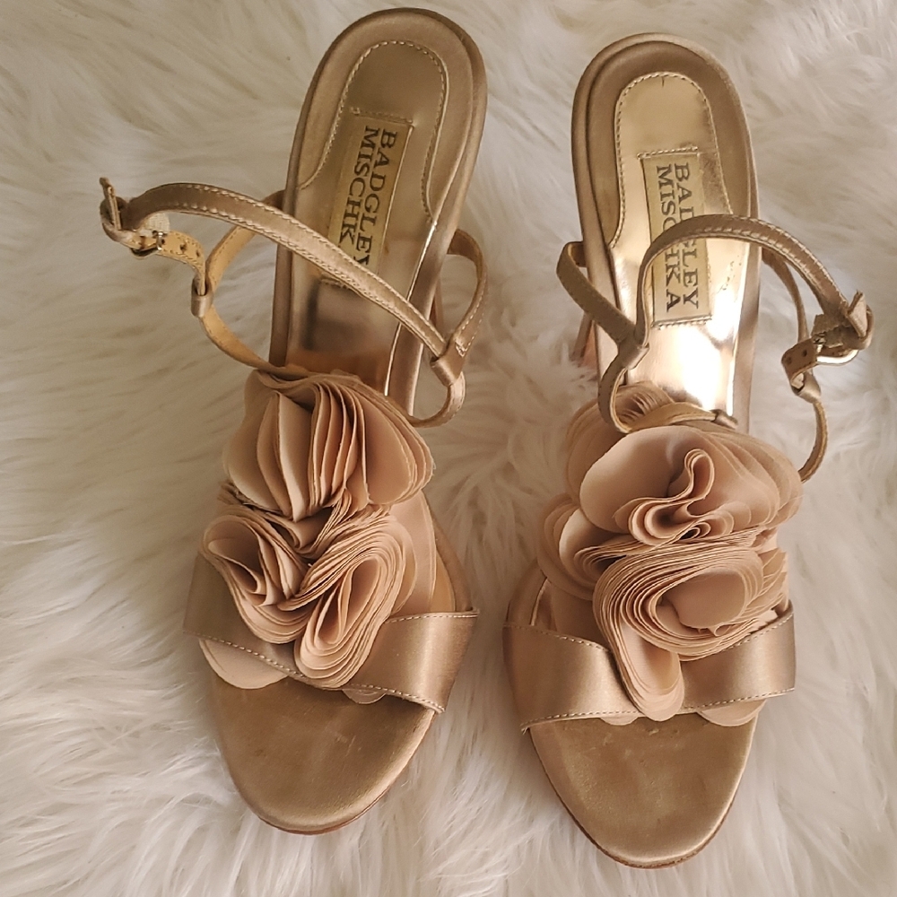 Badgley Mischka Gold Floral Heels - Picture 11 of 12